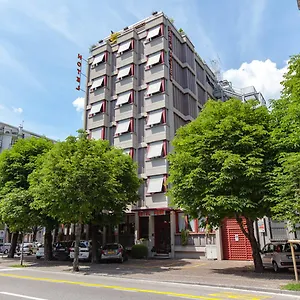 Park Meuble 3*, קומו איטליה