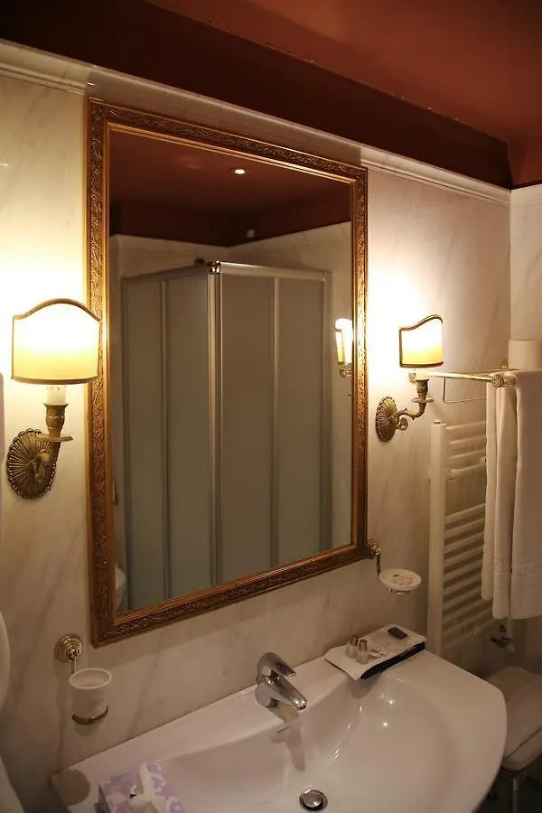 Il Piccolo Castello Hotel Monteriggioni 4*,  Italy